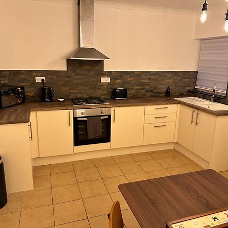 Stylish Miners Cottage, Treorchy, Rhondda Treorky Exteriör bild